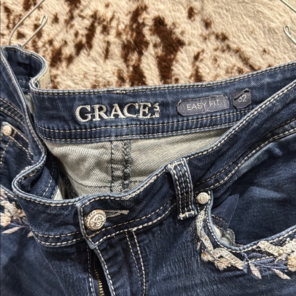 Grace Blue Boot Cut Jeans with Classic Design
